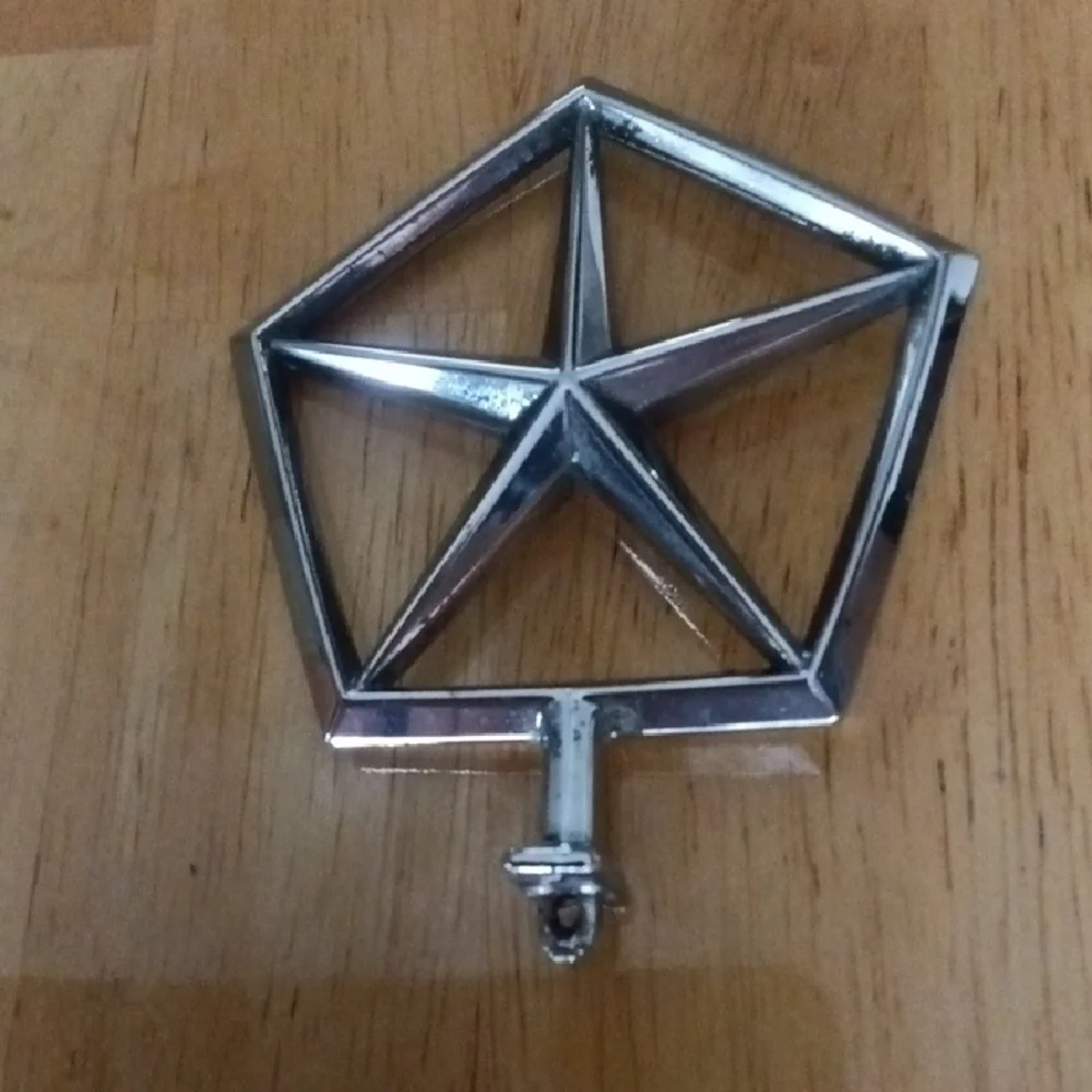 Vintage Chrysler Hood Ornament 1980s - Picture 2 of 2